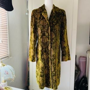 Aries-A Green & Gold Velvet Coat